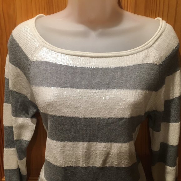 Vince Camuto Top - Picture 2 of 5